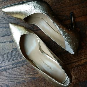 Banana Republic Madison 12-Hour Pump